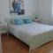 Apartments and rooms with parking space Njivice, Krk - 17010