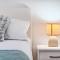 Apartments Meštrović with heated swiming pool- near Split