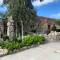Luxury Villa with pool and waterfall - Bina
