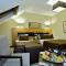 Mirilayon Hotel - Old Town