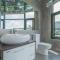Shuian Lakeside Hotel