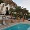 Villa del Golfo Urio with swimming pool shared by the two apartments - 圣夫拉维亚