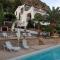 Villa del Golfo Urio with swimming pool shared by the two apartments - Santa Flavia