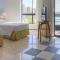 Iate Plaza Hotel