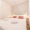 Mary Ann Apartment 2