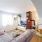Sunny House