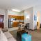 Hawthorn Suites by Wyndham Naples - نيبلس