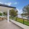 Foto: Taroona - Waterfront Holiday House Yamba 18/22