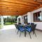 Holiday House Cuvi