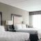 Holiday Inn and Suites East Peoria by IHG