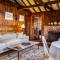 Rustic Rockport Cottage