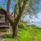 Rustic Rockport Cottage