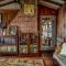 Rustic Rockport Cottage