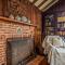Rustic Rockport Cottage