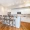 Modern & Fully Furnished Apartments in the Heart of the City