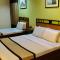 Golden Valley Hotel