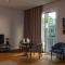 Warm House Apart Hotel