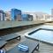 Penthouse Henning@The Onyx