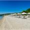 Villa Renata Gold - Private Pool, Free Parking & Sea View