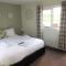 Chalet Cottages - Streatley