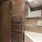 On la Croisette: luxe 2 bedrooms/ 2 baths