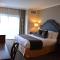 Majestic Inn and Spa