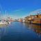 A Float Home B&B in Fisherman’s Wharf