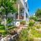 Apartment Garden by the sea - Rogoznica