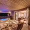 Willow Lodge, Hot Tub, Woodburner