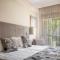 Royalty Suites Seaside