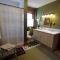 Delano Bed and Breakfast
