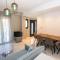 Moonline Maisonettes & Apartments