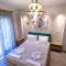 Moonline Maisonettes & Apartments
