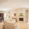 Villa Ria Rose, Alto da Ria 23 - jacuzzi and beach