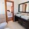 Villa Ria Rose, Alto da Ria 23 - jacuzzi and beach