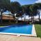 VACAY Villa Anna, jardín privado, piscina comunitaria, en Costa Brava, LEscala!