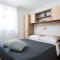 Apartments Lidija - sea view apartment with exclusive right of using hot tub or split level apartment with exclusive right of using pool - Подстрана