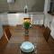 Quiet and spacious apartment with garage option - Krakov