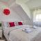 Apartments and rooms Hope