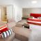 Boardinghouse by M&K