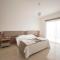 Deniz Airport Suites