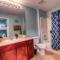 Laketown Wharf 1436 By Aneliya