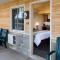 Rock Crest Lodge & Cabins