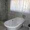 The Sabie Town House Guest Lodge - Сабі