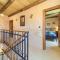 Villa Stone Queen