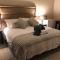 8 on Acacia Guesthouse