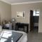 8 on Acacia Guesthouse - Bedfordview