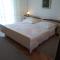 Apartments by the sea Podgora, Makarska - 6774