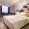 Atour Hotel (Houma Xintian Square) - Houma