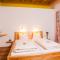 Simones Platzerl - inklusive täglichem freien Eintritt Tauern Spa - nur 5 Gehminuten, Sommerkarte, privatem Garten mit Schwimmteich, Grill und Saunabereich